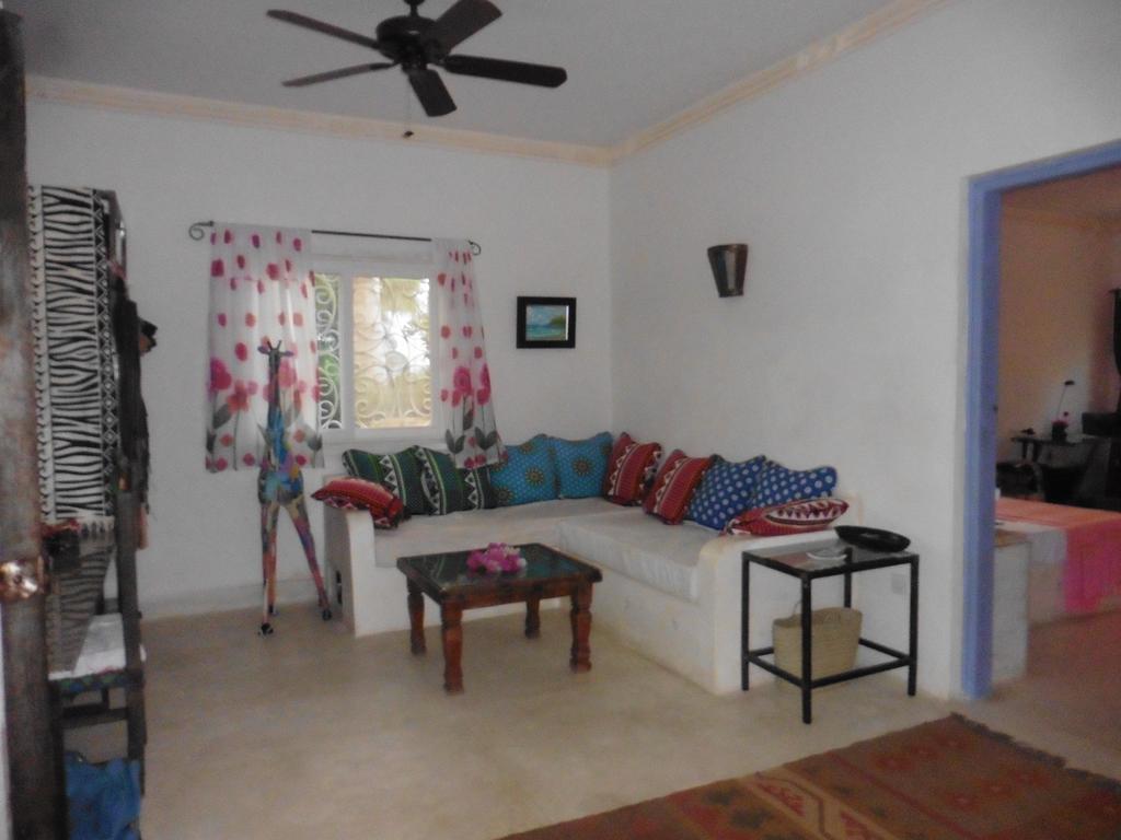 Downtown Malindi Apartment Bagian luar foto